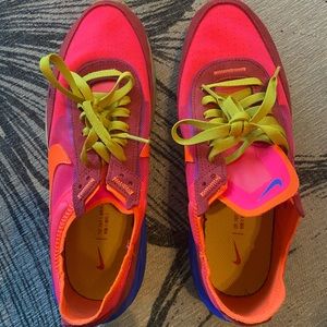 MENS 9.5 Nike waffle one